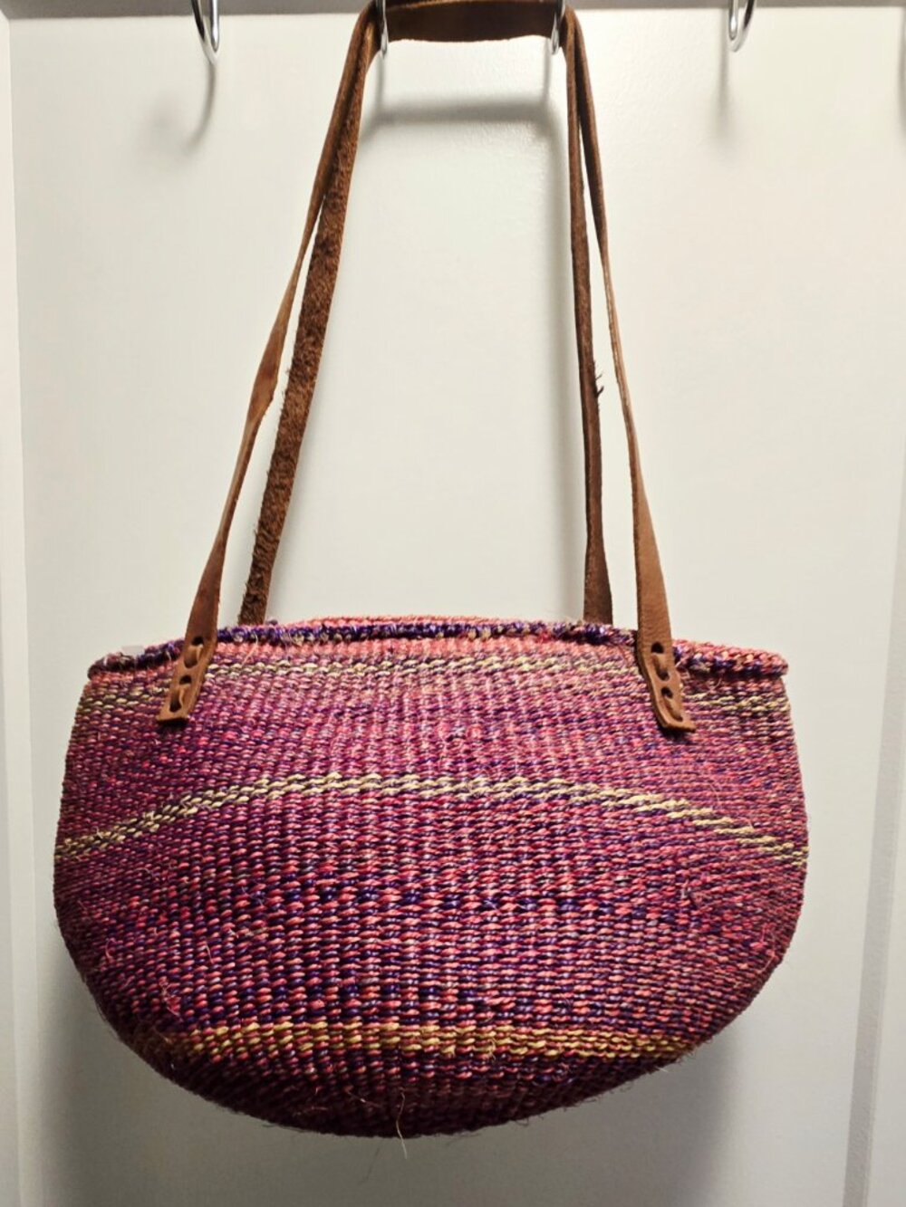Women's Vintage Natural Woven Sisal Straw Shoulder Bag w/Leather Straps - Medium